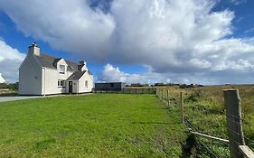 Kinnoull House Near Stornoway Hot-Tub Sauna Pet Friendly