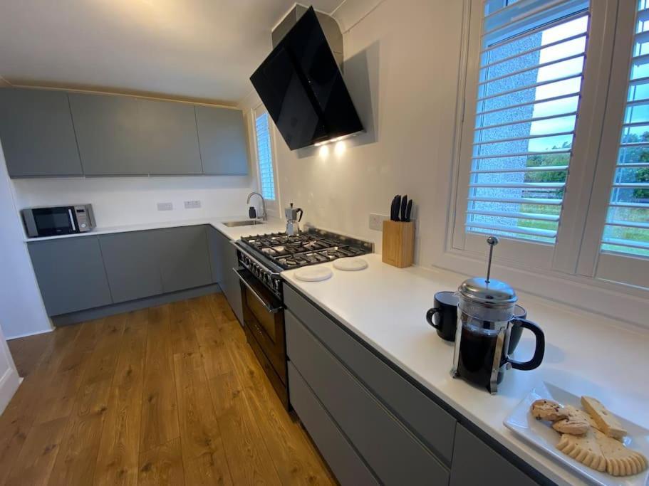 Kinnoull House Near Stornoway Hot-Tub Sauna Pet Friendly Garrabost Exterior photo