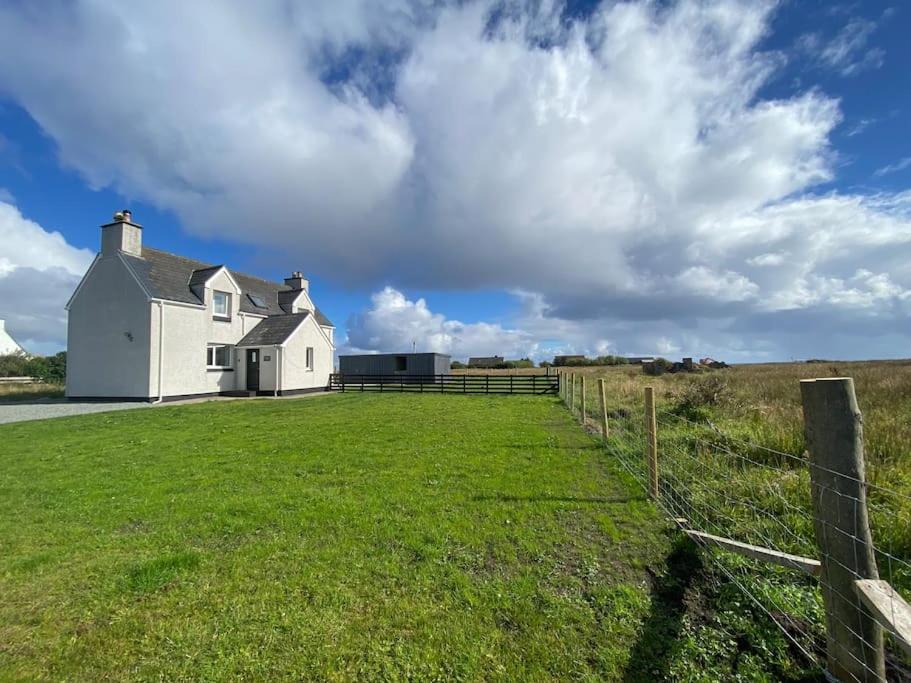 Kinnoull House Near Stornoway Hot-Tub Sauna Pet Friendly Garrabost Exterior photo